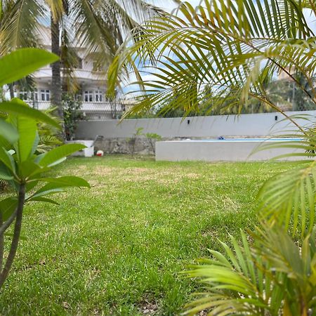 Seasons Break Apartment Pereybere Pereybere Beach Buitenkant foto